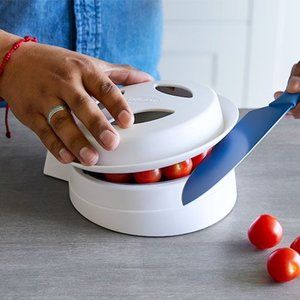 The Pampered Chef Cut and Slice